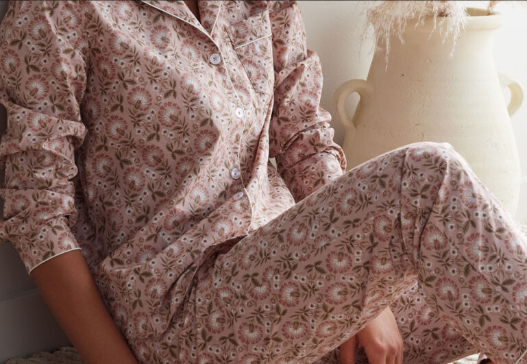 How to Choose Winter Pajamas for Women